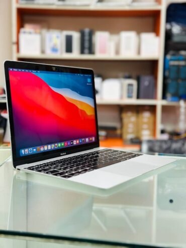 macbook 2015 retina core M 12.5 inch