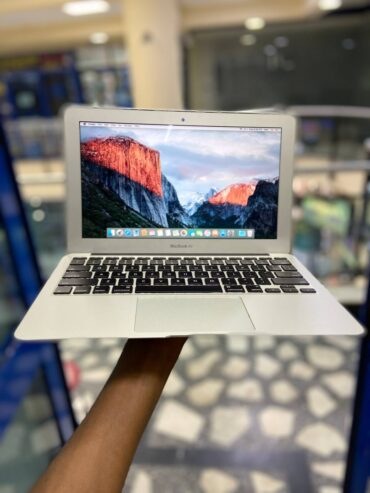 apple macbook air 12.5 inch