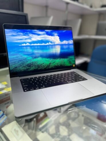 Apple MacBook Pro 16 M1 Pro, 16GB, 1TB Storage , 16 Core GPU, 3456×2234, Grade A++