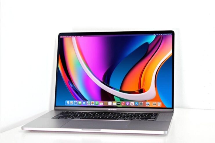 macbook pro 2019 core i9 2TB 32GB RAM 16 inch